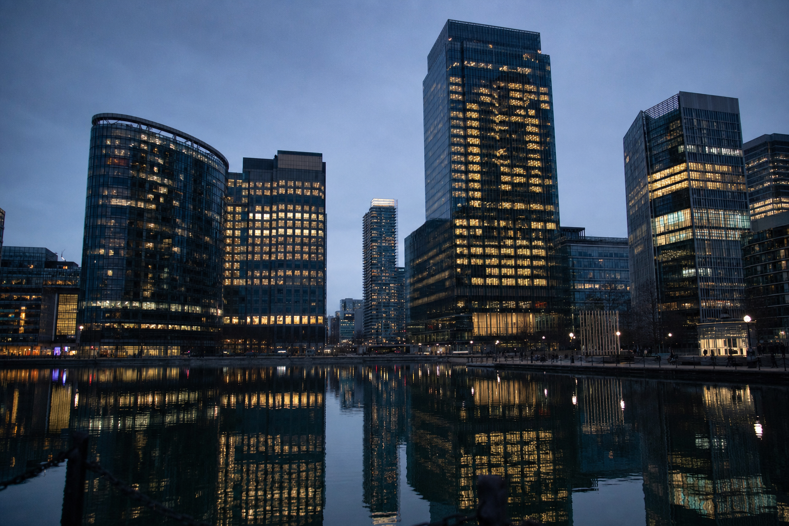 Photograph of a markets setting illustrating the Allianz story