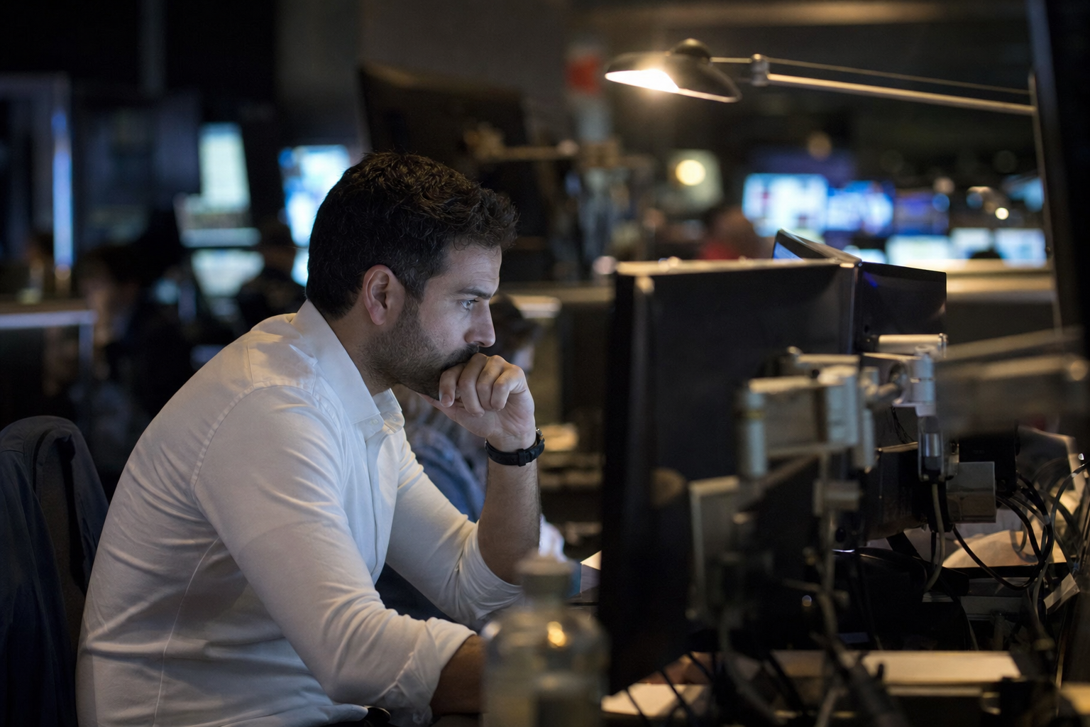 Photograph from the markets sector illustrating the CMC Markets plc insider-trading story