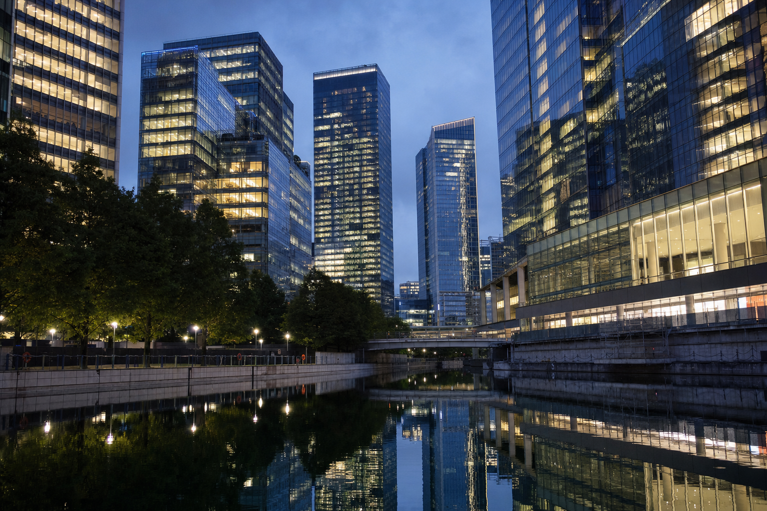 Photograph of a markets setting illustrating the HSBC story