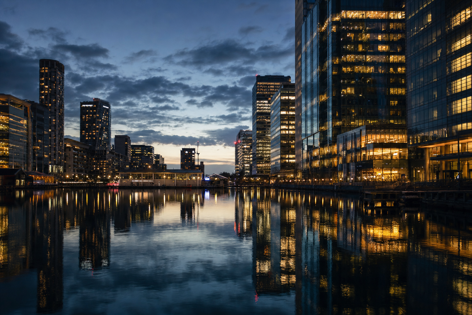 Photograph of a markets setting illustrating the HSBC story