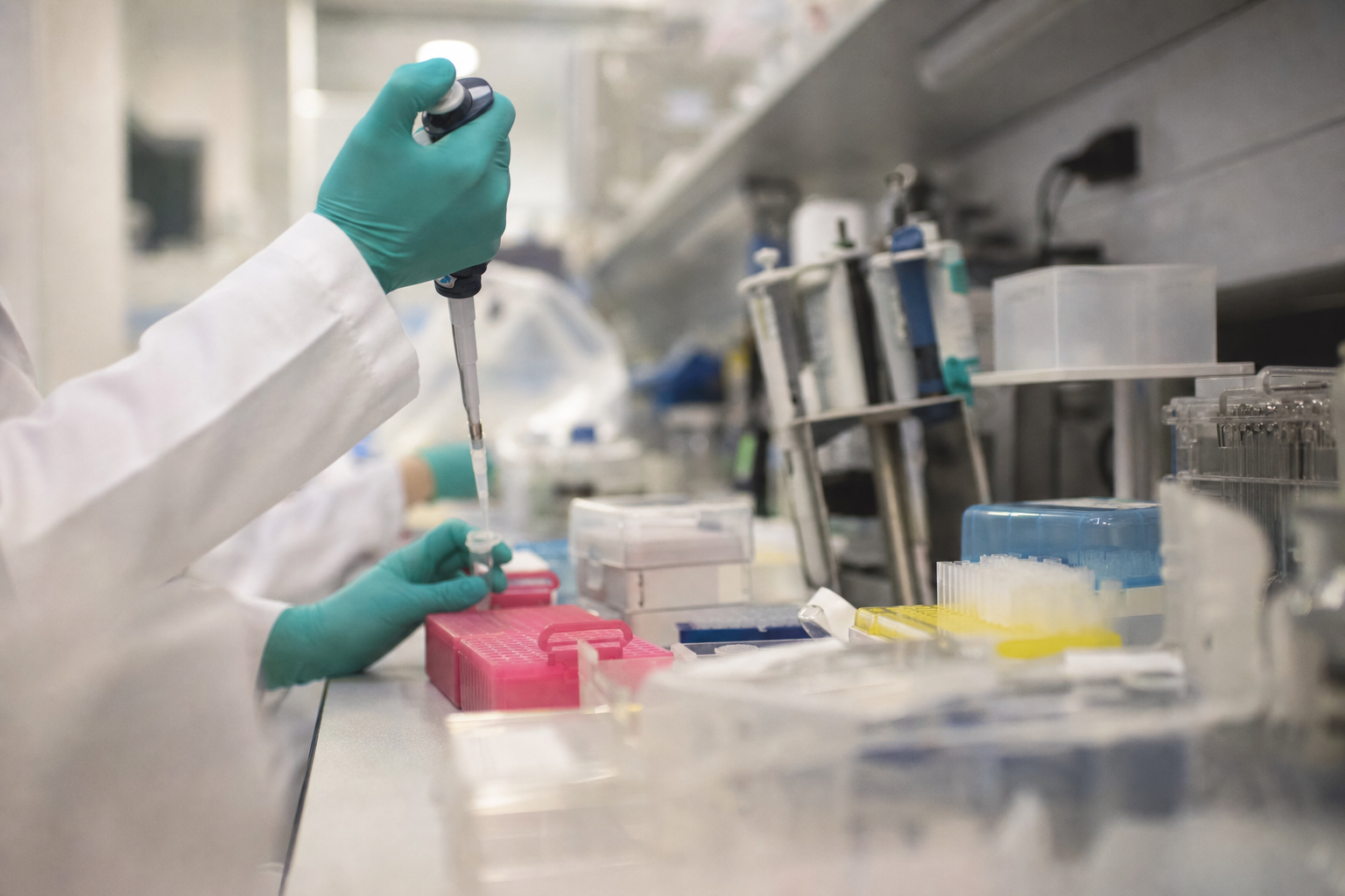 Photograph from the healthcare sector illustrating the Twist Bioscience Corp insider-trading story